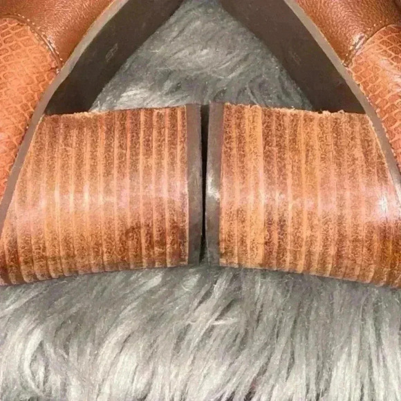 Anthropologie Seychelles Brown Side Zip Ankle Heel Bootie Size 8.5 - Picture 5 of 14